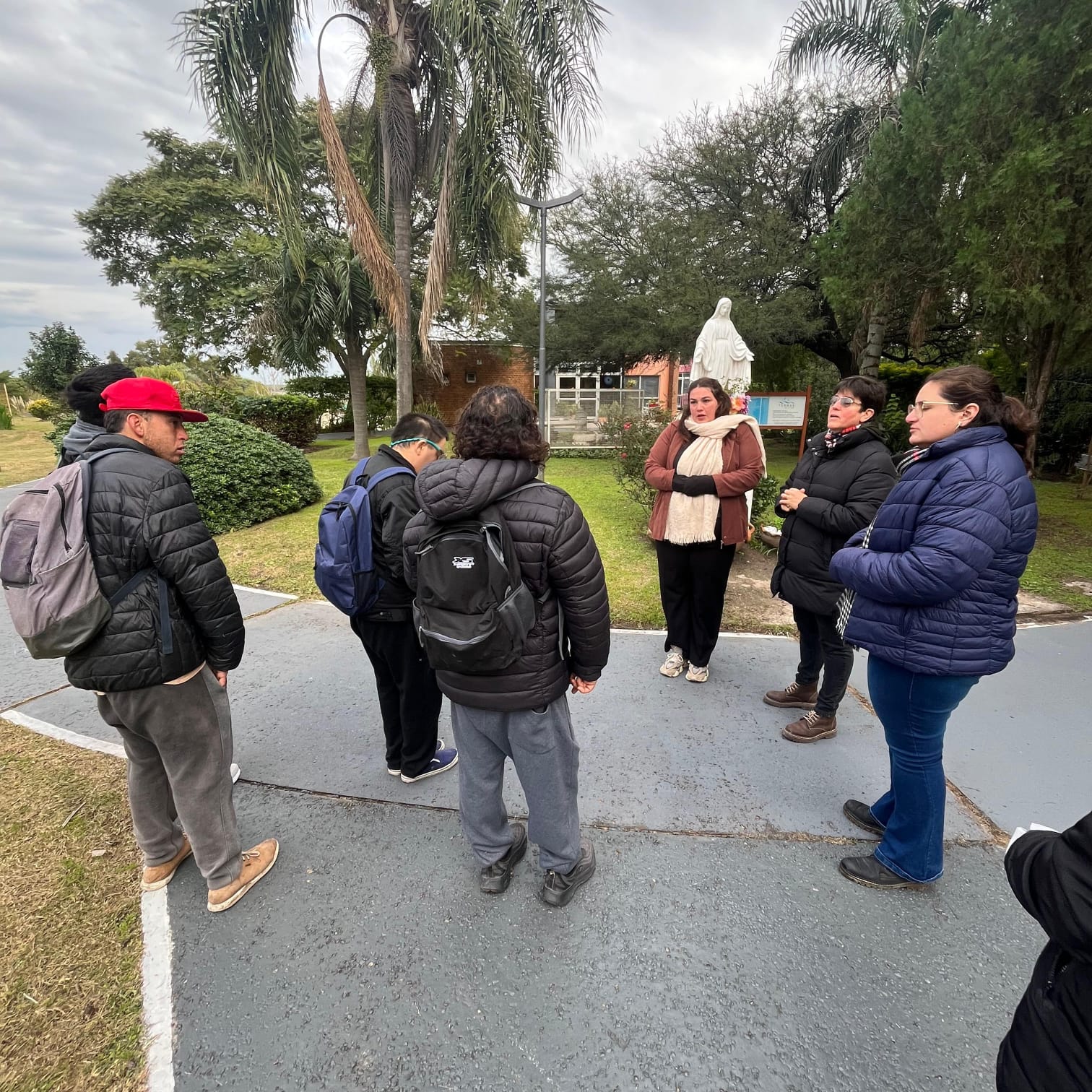 Jóvenes del Área de Discapacidad participaron de una jornada de integración en las Termas de La Paz
